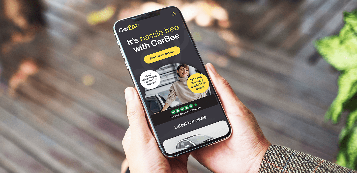CarBee responsive website on mobile
